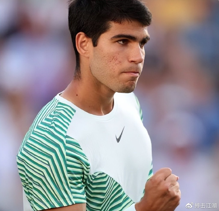 航空公司与 航空公司与